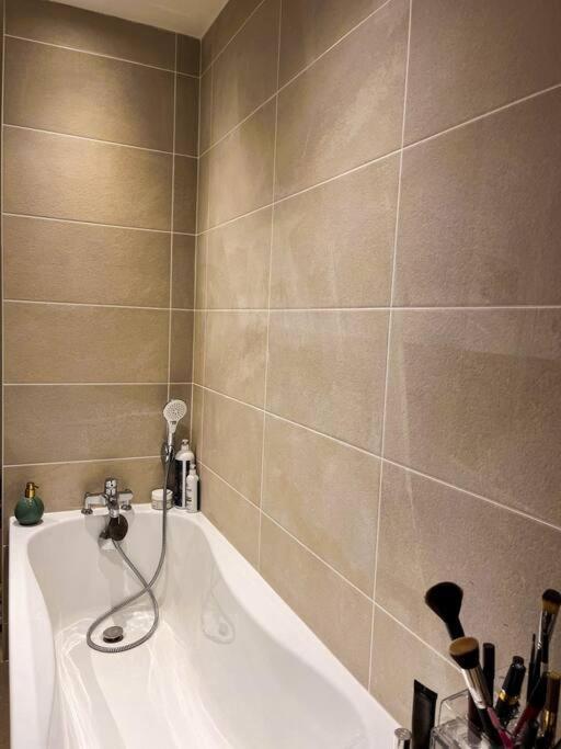 Appartement Charmant Et Calme Dans L'Herault Poussan Exteriér fotografie